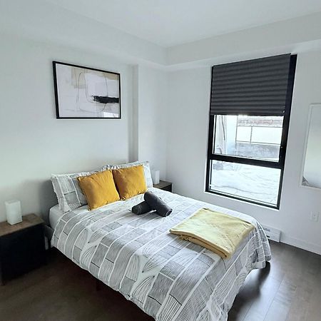 Condo In The Heart Of Downtown Монреаль Екстер'єр фото